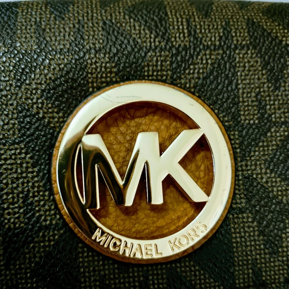 Michael Kors Fulton Monogram Wallet